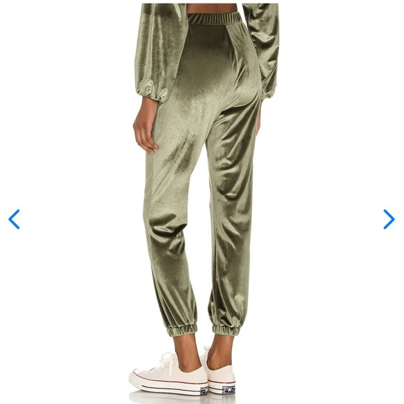 Lovers + Friends Takara Jogger Olive Green Large - Picture 2 of 14